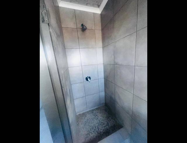 1 BEDROOM PROPERTY TO RENT IN ZAKARIYYA PARK